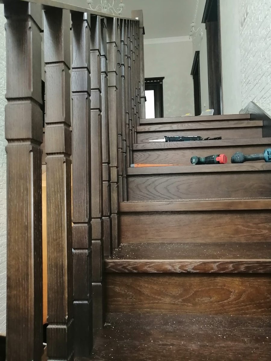 Резная дубовая лестница, фото 10